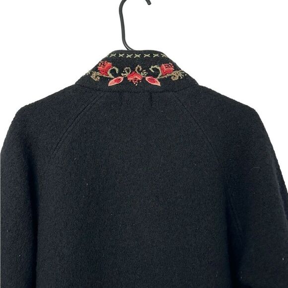 Vintage Icelandic Design Wool Floral Embroidered Sweater Jacket | Size S/M - Picture 6 of 10